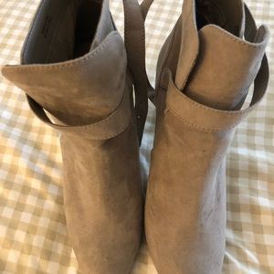 Women’s ankle boots